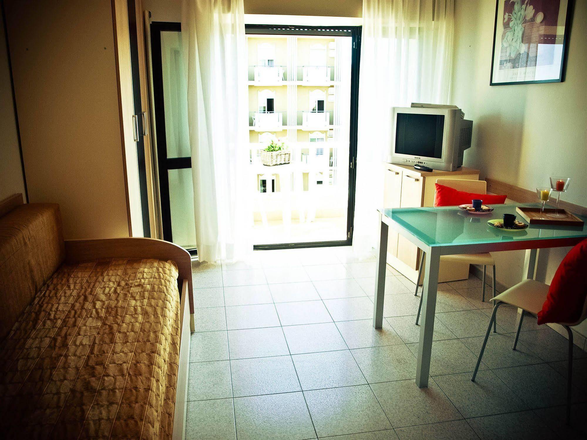 Residence Internazionale Rimini Zewnętrze zdjęcie