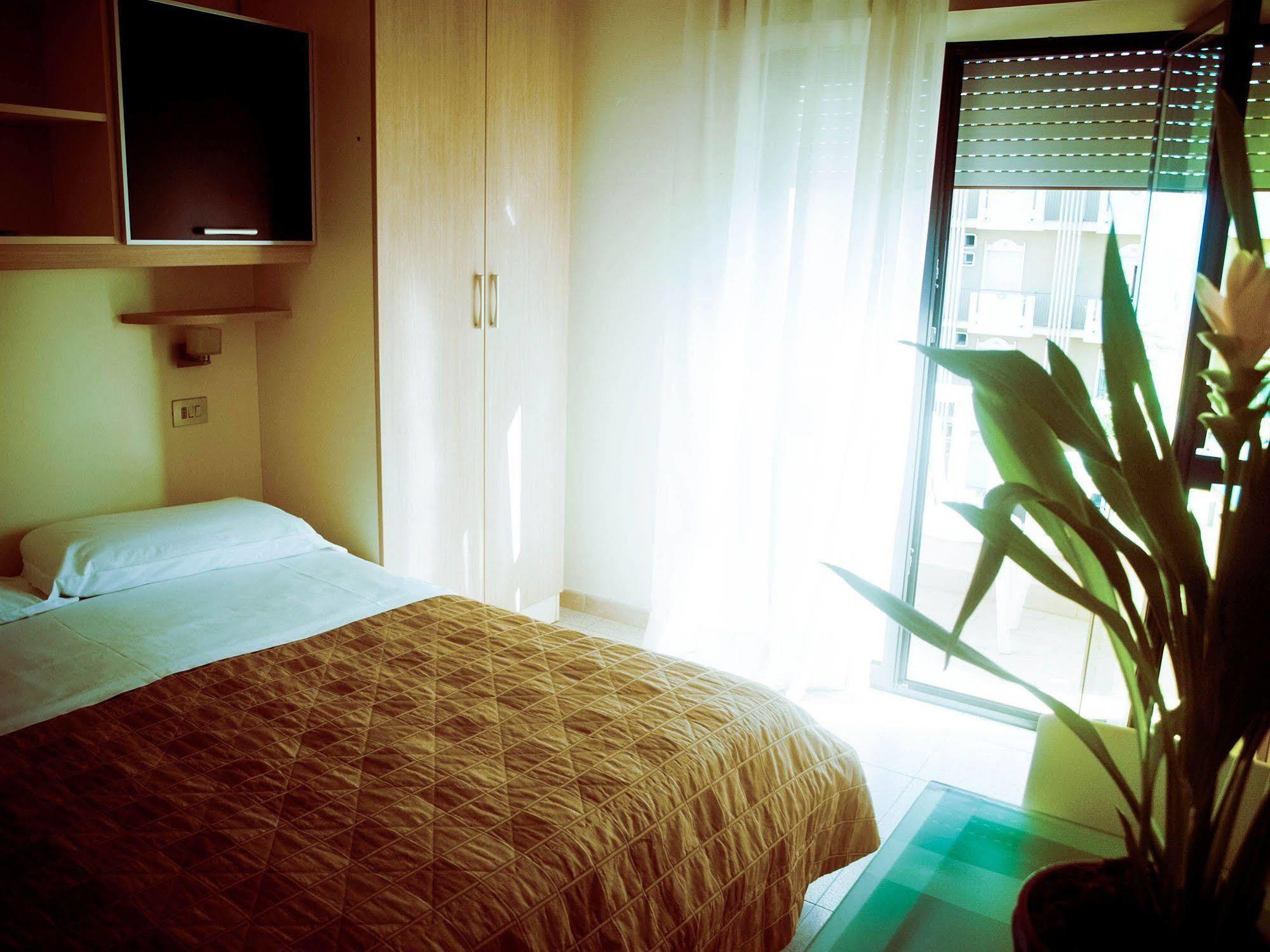 Residence Internazionale Rimini Zewnętrze zdjęcie